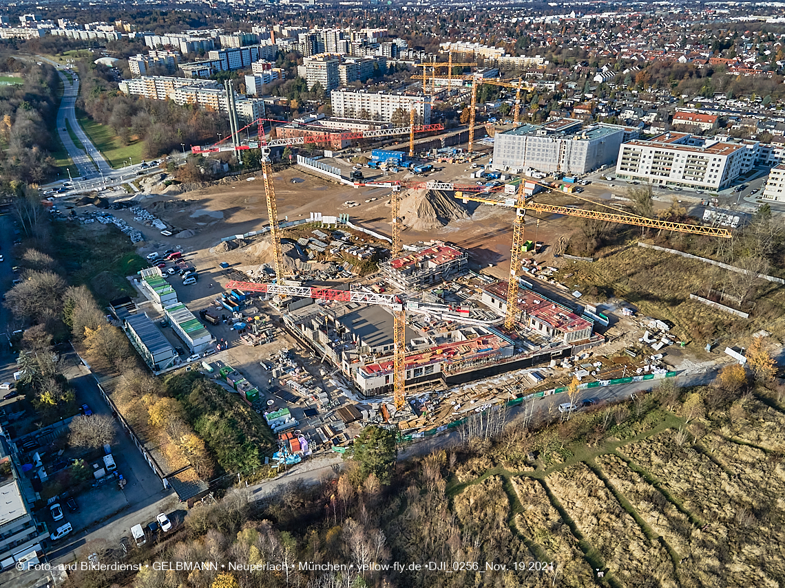 19.11.2021 - Luftbilder von der Baustelle Alexisquartier und Pandion Verde in Neuperlach